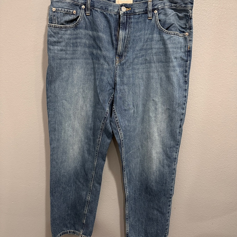 Everlane Straight Leg Jeans